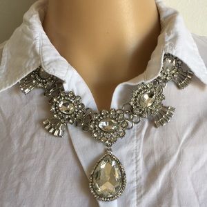Rhinestone Statement Necklace In Silver Collar